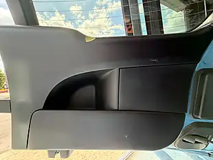 Used 2017 MINI Clubman One Blue - Interior and Exterior details 9