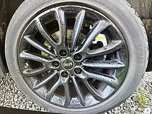 Used 2017 MINI Clubman One Moonwalk Grey Metallic - Interior and Exterior details 6
