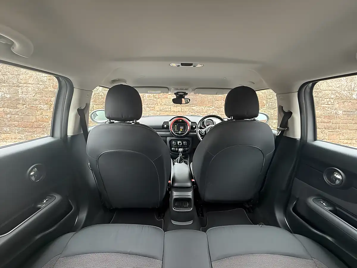 Used 2017 MINI Clubman One Silver - Interior and Exterior details 10