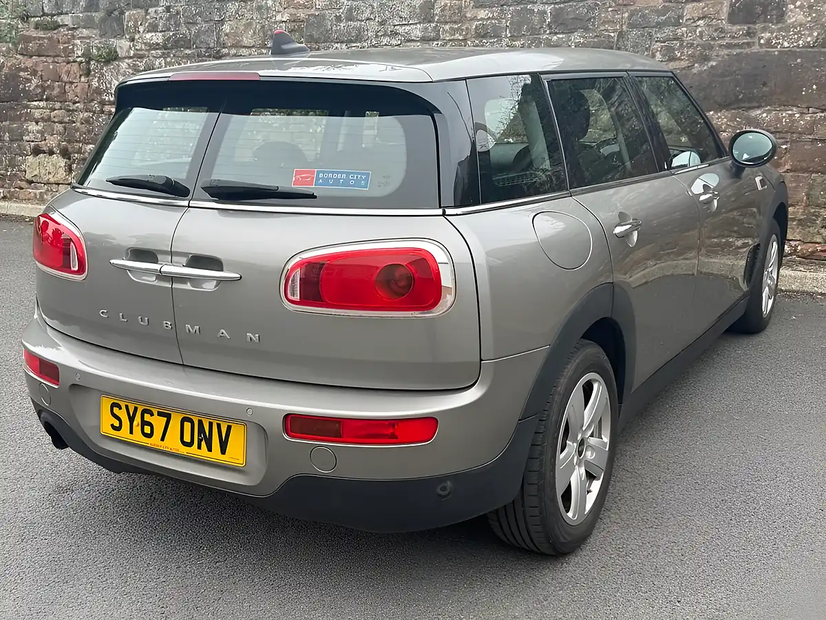 Used 2017 MINI Clubman One Silver - Interior and Exterior details 6