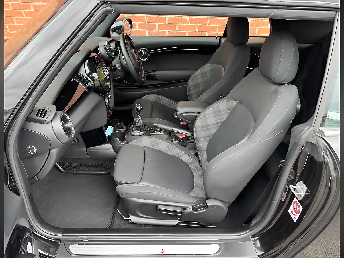 Used 2017 MINI Convertible Cooper S Black - Interior and Exterior details 18