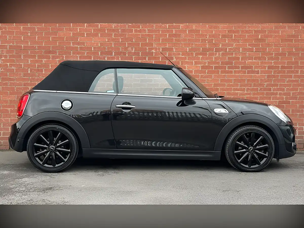 Used 2017 MINI Convertible Cooper S Black - Interior and Exterior details 4