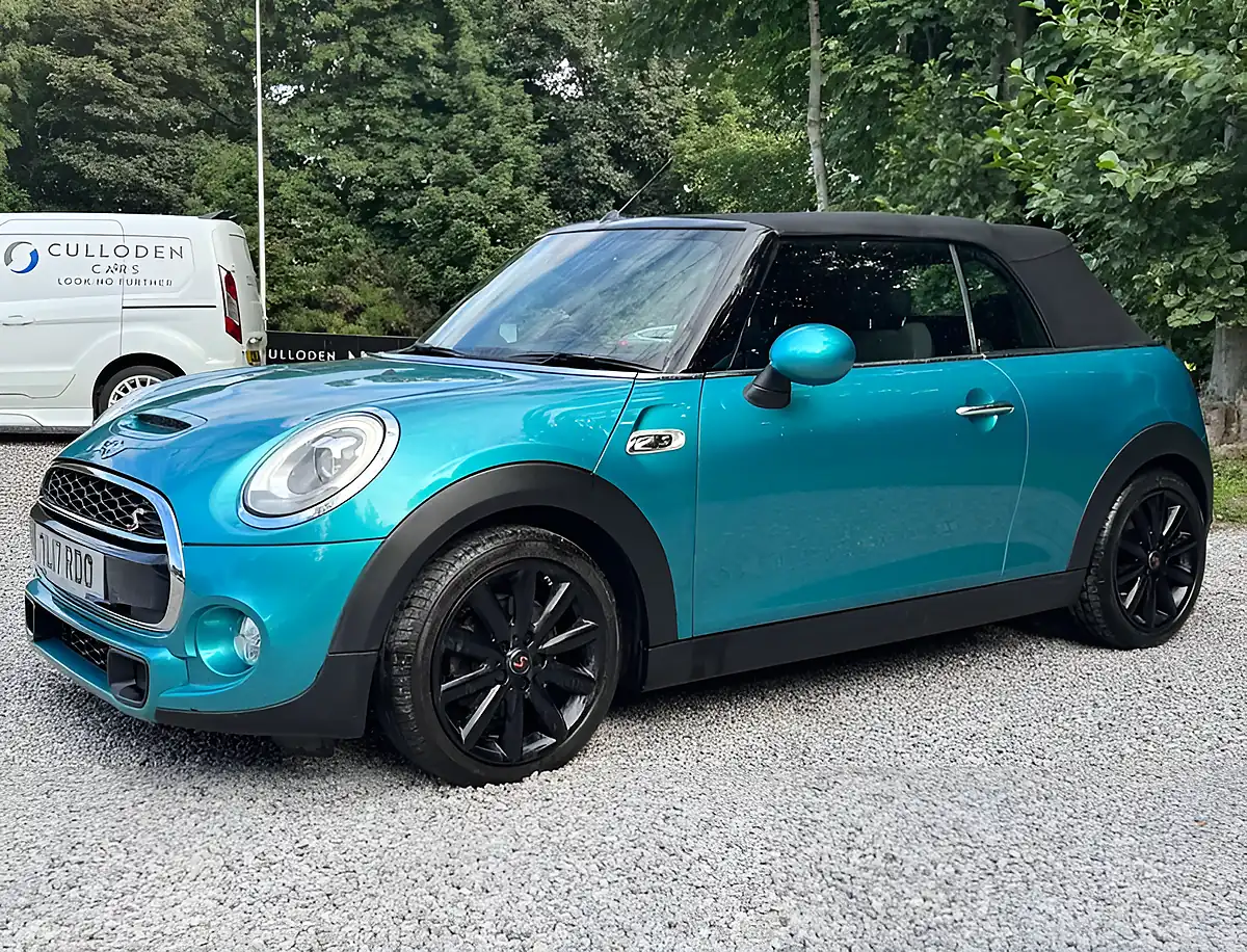 Used 2017 MINI Convertible Cooper S Caribbean Aqua - Interior and Exterior details 7