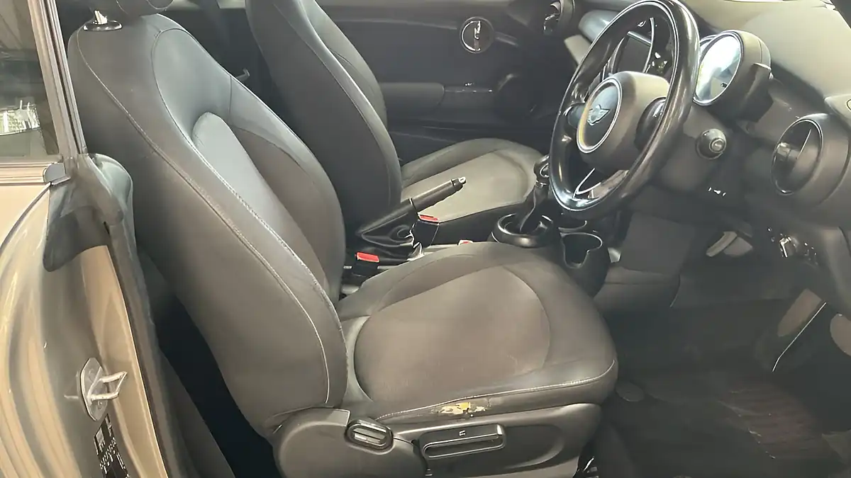 Used 2017 MINI Convertible Cooper Silver - Interior and Exterior details 13