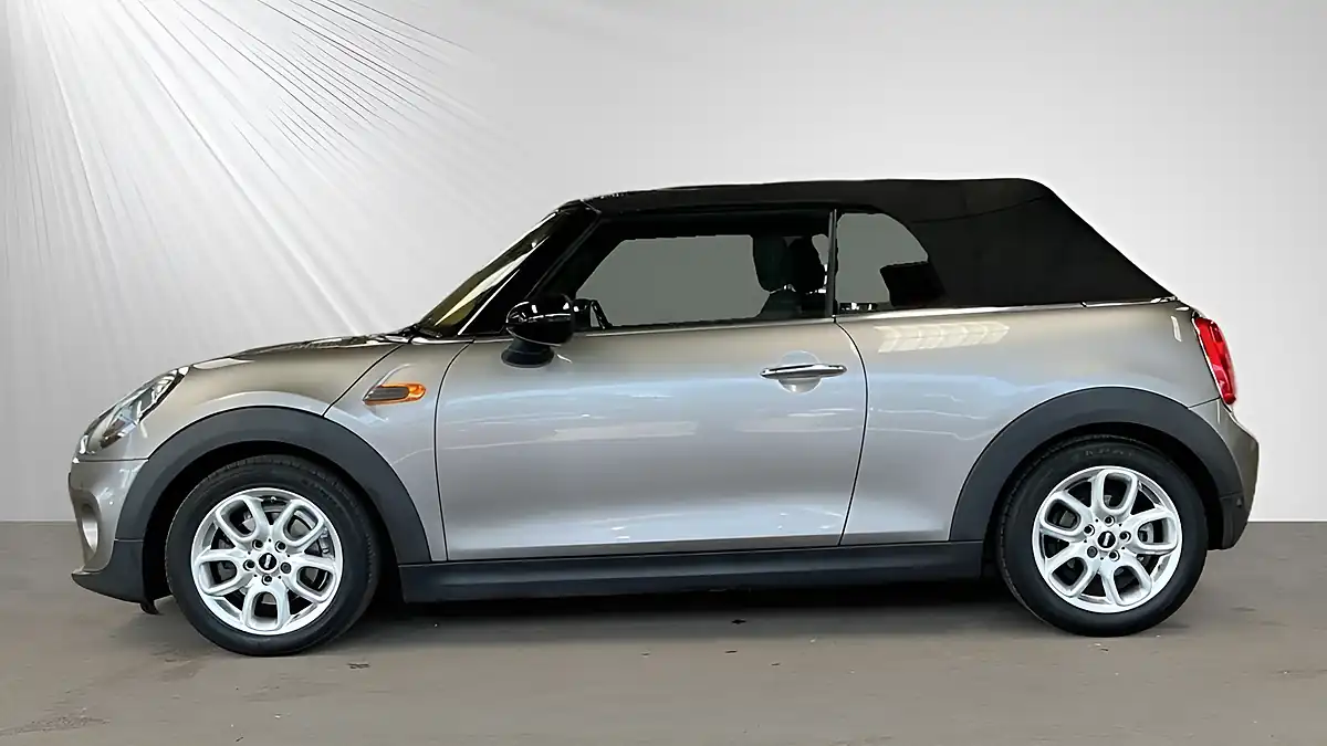 Used 2017 MINI Convertible Cooper Silver - Interior and Exterior details 5