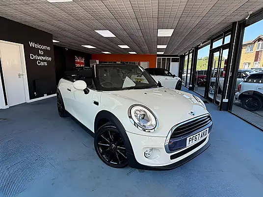 2017 MINI Convertible 1.5 Cooper