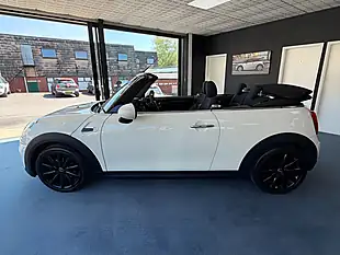 Used 2017 MINI Convertible Cooper White - Interior and Exterior details 10