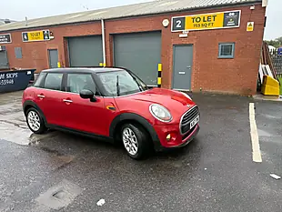 Used 2017 MINI Cooper Red - Interior and Exterior details 10