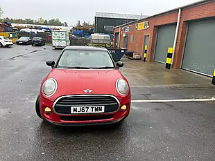 Used 2017 MINI Cooper Red - Interior and Exterior details 3