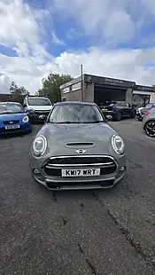 Used 2017 MINI Cooper S Grey - Interior and Exterior details 3