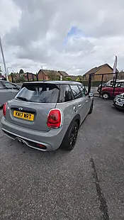Used 2017 MINI Cooper S Grey - Interior and Exterior details 4