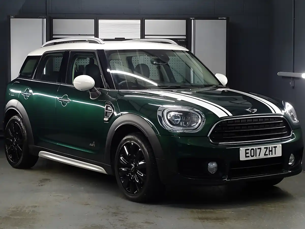 Used 2017 MINI Countryman Cooper ALL4 Green - Front View