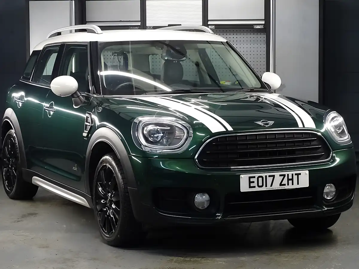 Used 2017 MINI Countryman Cooper ALL4 Green - Interior and Exterior details 2