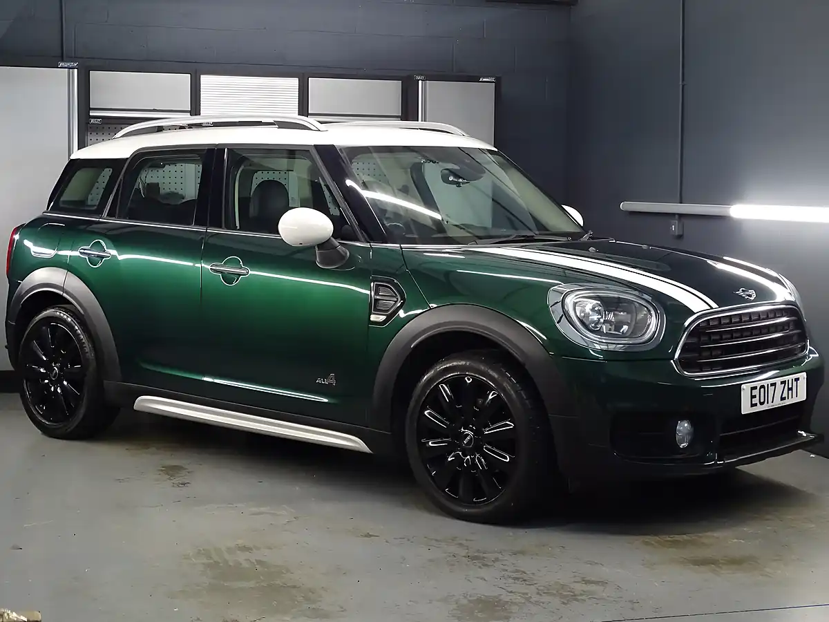 Used 2017 MINI Countryman Cooper ALL4 Green - Interior and Exterior details 4