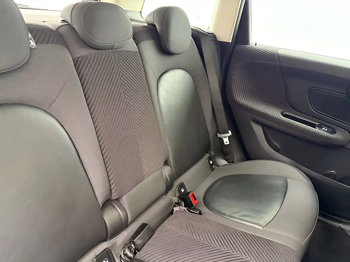 Used 2017 MINI Countryman Cooper British Racing Green - Interior and Exterior details 12