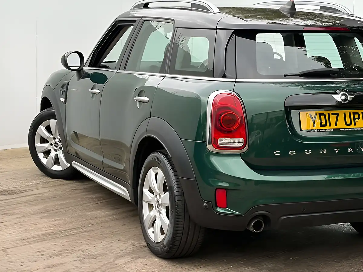Used 2017 MINI Countryman Cooper British Racing Green - Interior and Exterior details 14