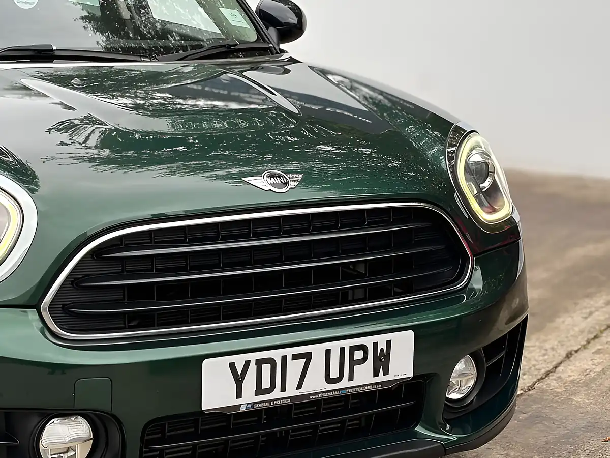Used 2017 MINI Countryman Cooper British Racing Green - Interior and Exterior details 8