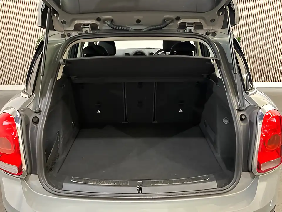 Used 2017 MINI Countryman Cooper Grey - Interior and Exterior details 15