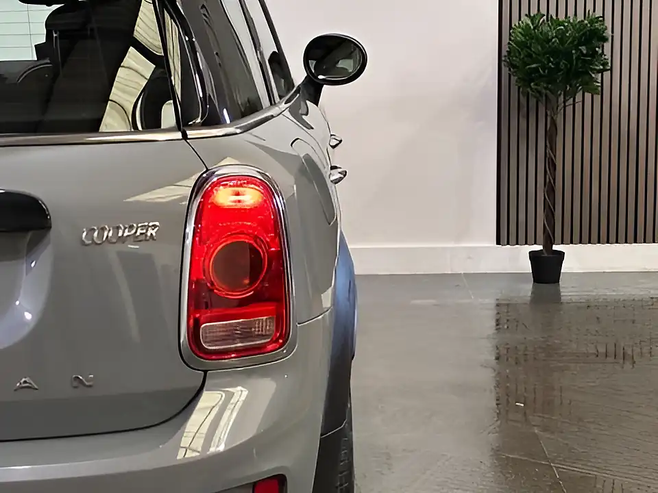 Used 2017 MINI Countryman Cooper Grey - Interior and Exterior details 16