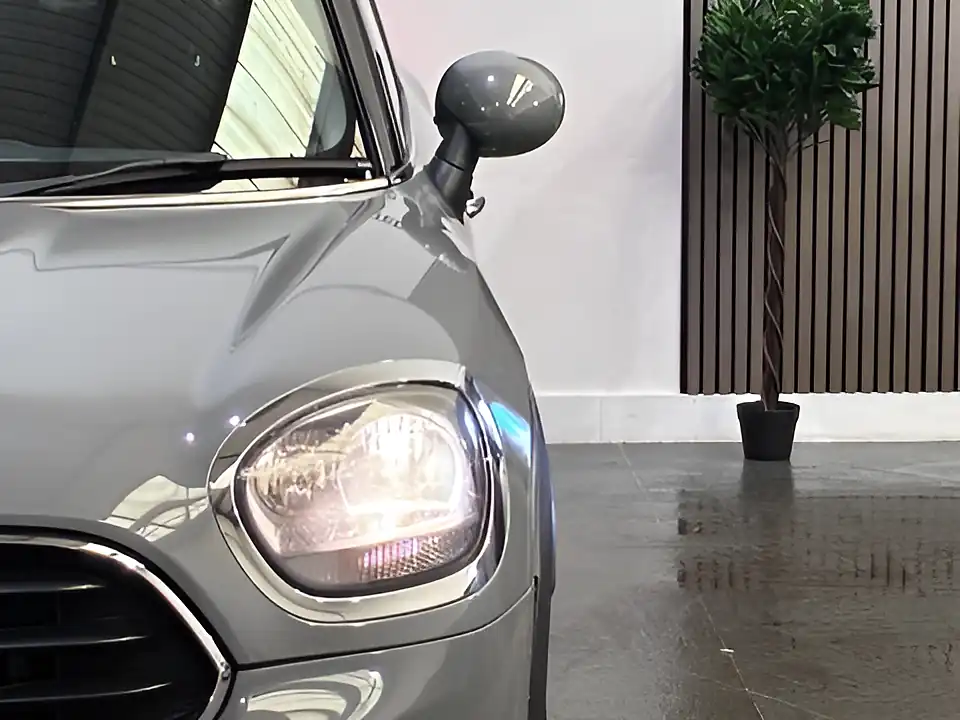 Used 2017 MINI Countryman Cooper Grey - Interior and Exterior details 17