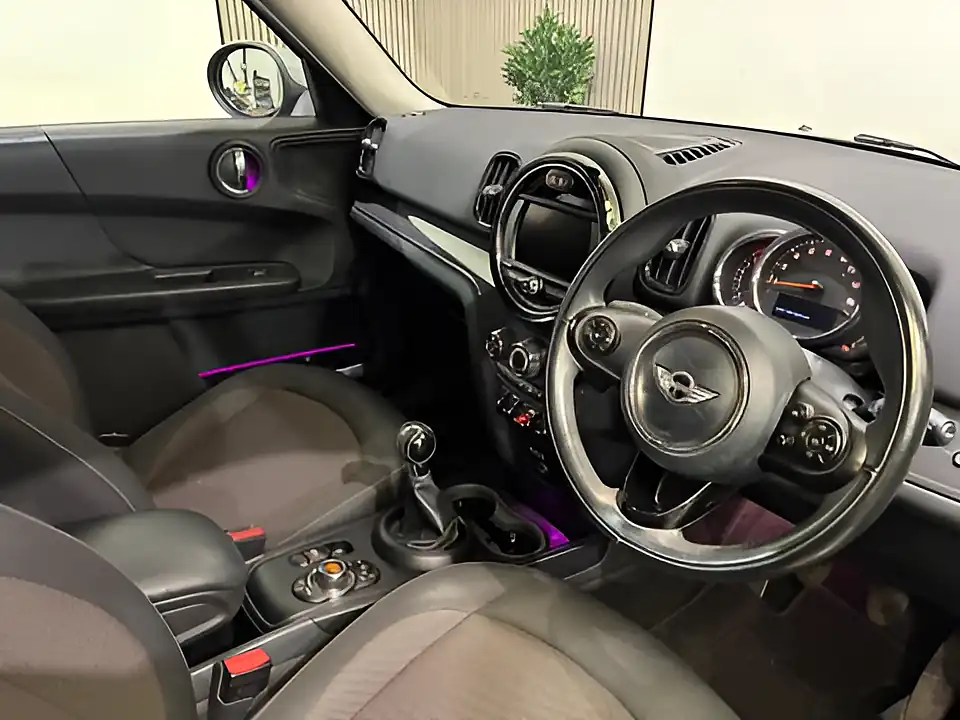Used 2017 MINI Countryman Cooper Grey - Interior and Exterior details 3