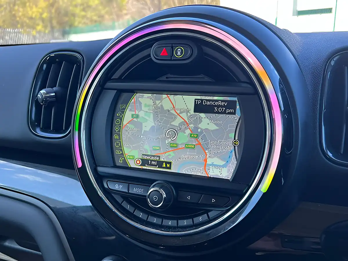 Used 2017 MINI Countryman Cooper Island Blue - Interior and Exterior details 13