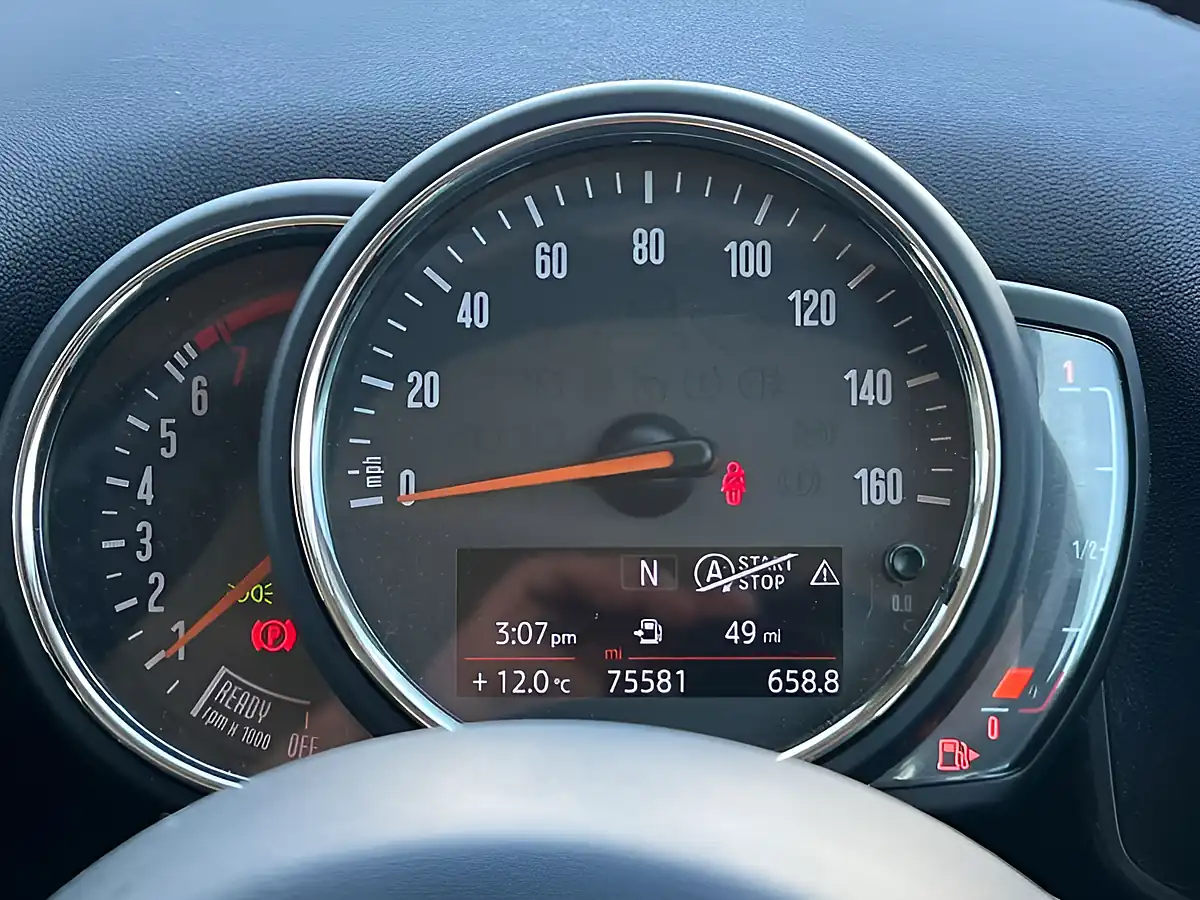 Used 2017 MINI Countryman Cooper Island Blue - Interior and Exterior details 18