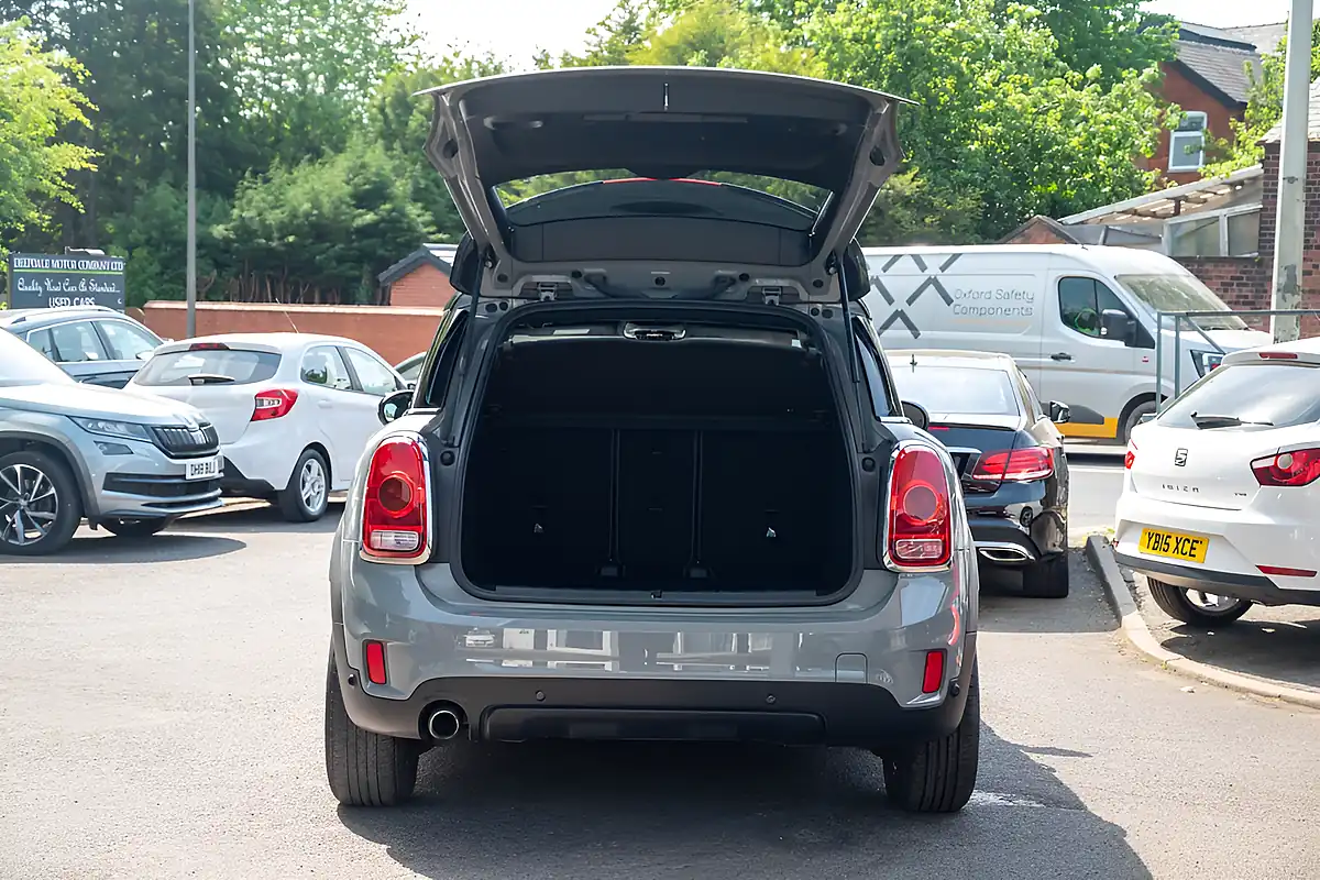 Used 2017 MINI Countryman Cooper Moonwalk Grey - Interior and Exterior details 15