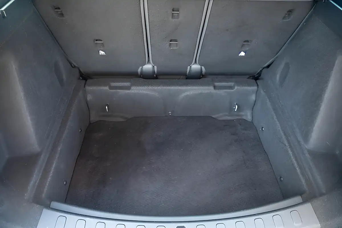 Used 2017 MINI Countryman Cooper Moonwalk Grey - Interior and Exterior details 16
