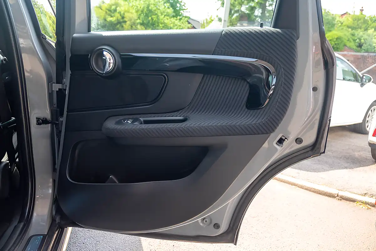 Used 2017 MINI Countryman Cooper Moonwalk Grey - Interior and Exterior details 17