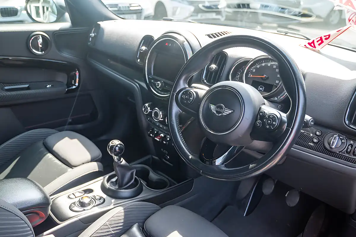 Used 2017 MINI Countryman Cooper Moonwalk Grey - Interior and Exterior details 2