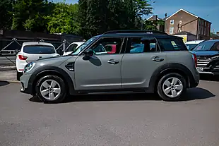 Used 2017 MINI Countryman Cooper Moonwalk Grey - Interior and Exterior details 5