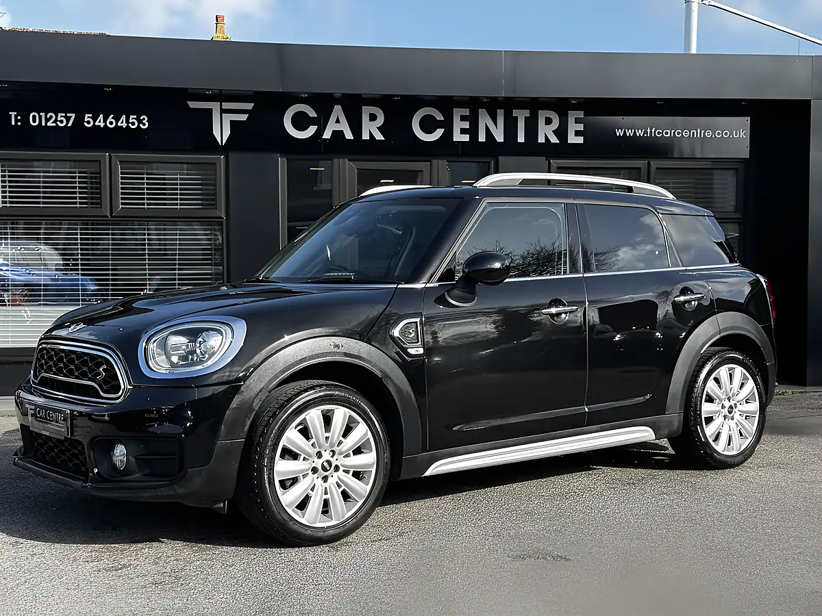 Used 2017 MINI Countryman Cooper S Black - Front View