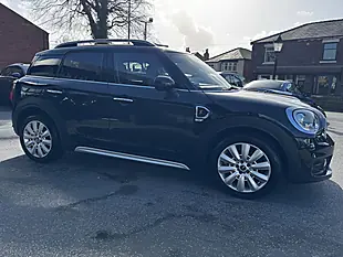 Used 2017 MINI Countryman Cooper S Black - Interior and Exterior details 10