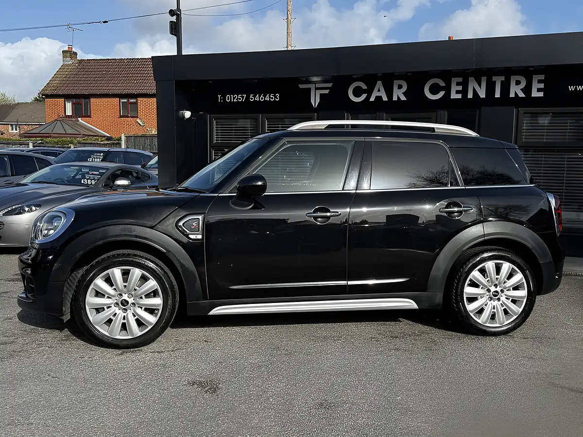 Used 2017 MINI Countryman Cooper S Black - Interior and Exterior details 3