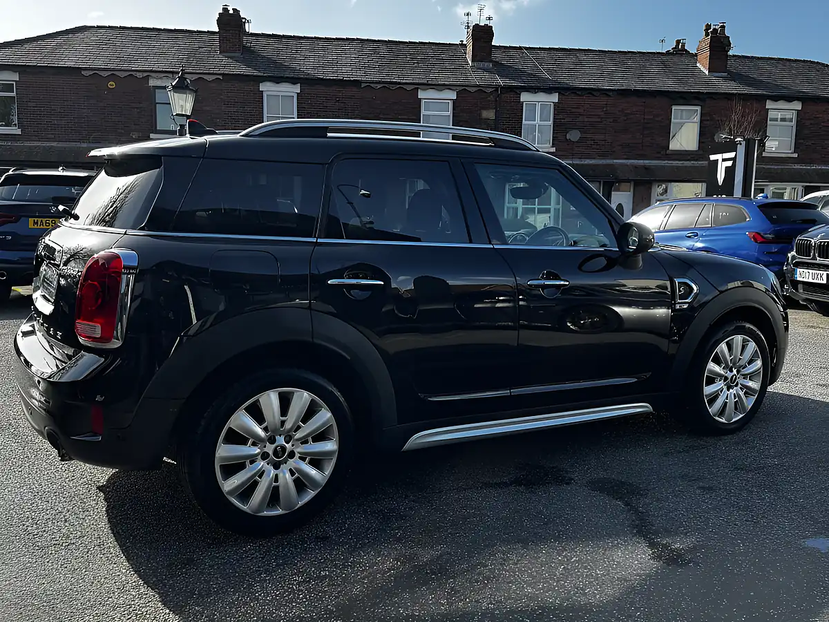 Used 2017 MINI Countryman Cooper S Black - Interior and Exterior details 8