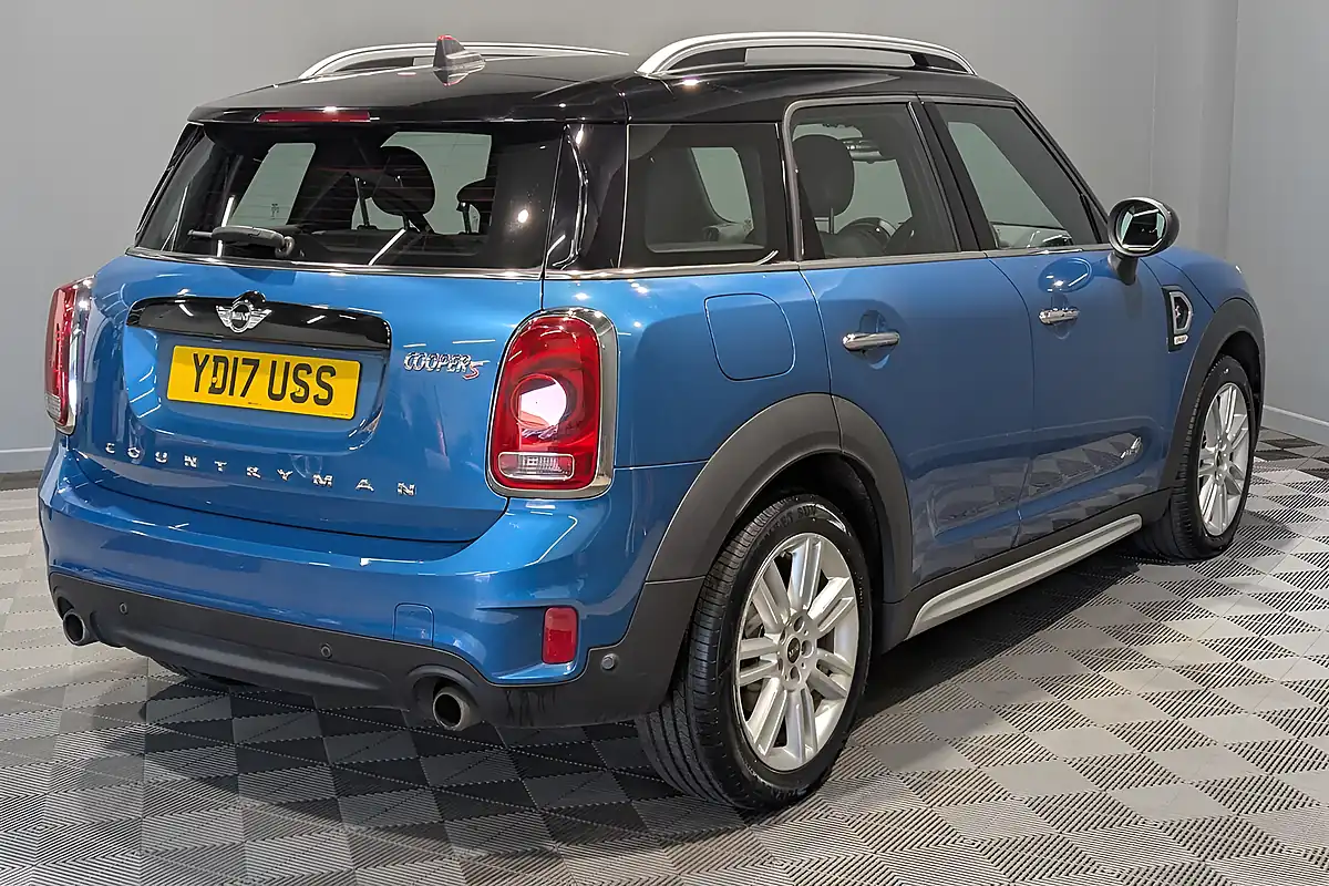 Used 2017 MINI Countryman Cooper S Blue - Interior and Exterior details 6