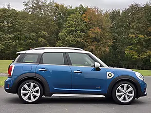 Used 2017 MINI Countryman Cooper S E ALL4 Blue - Interior and Exterior details 10
