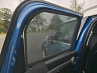 Used 2017 MINI Countryman Cooper S E ALL4 Blue - Interior and Exterior details 15