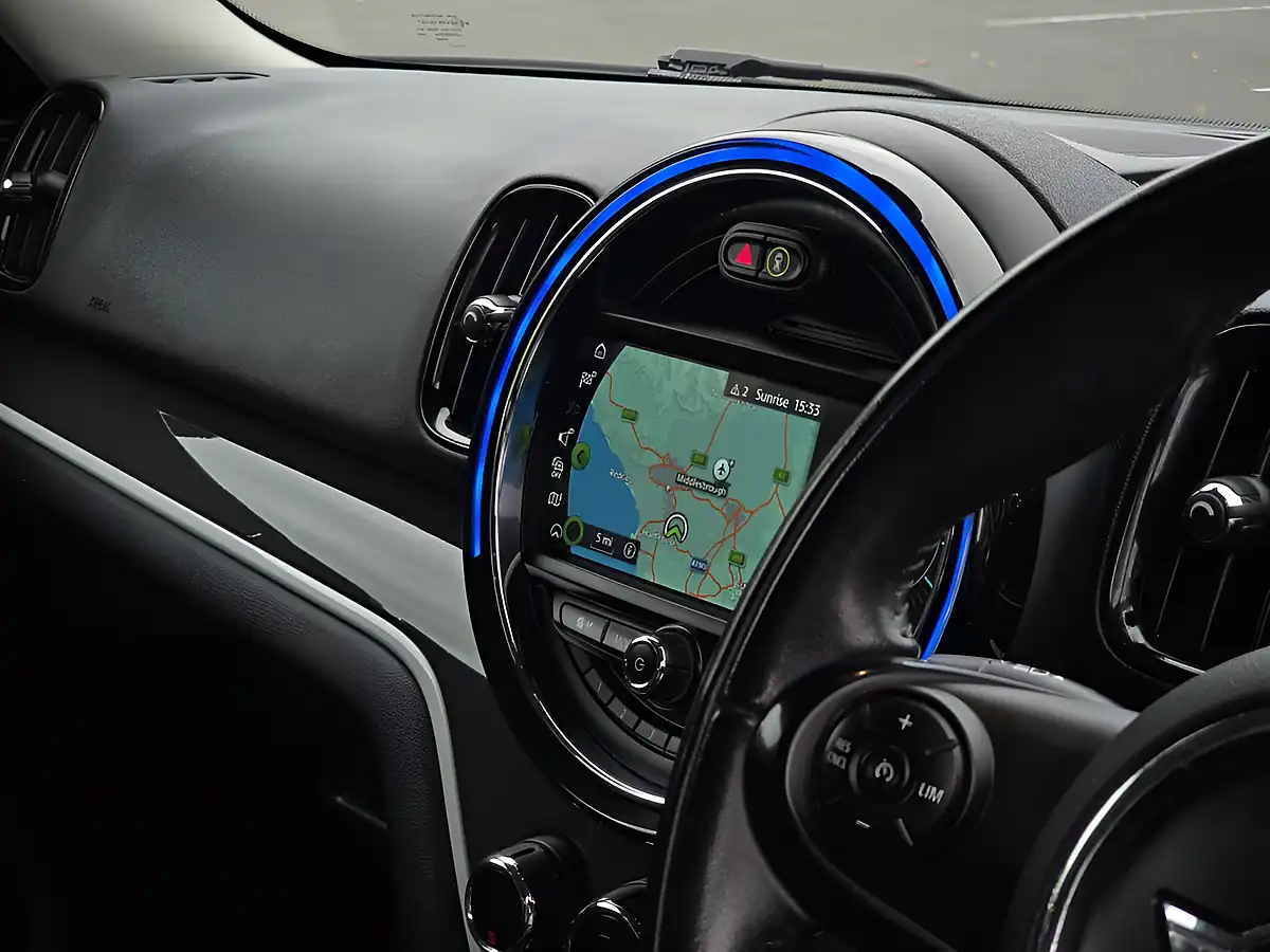 Used 2017 MINI Countryman Cooper S E ALL4 Blue - Interior and Exterior details 4