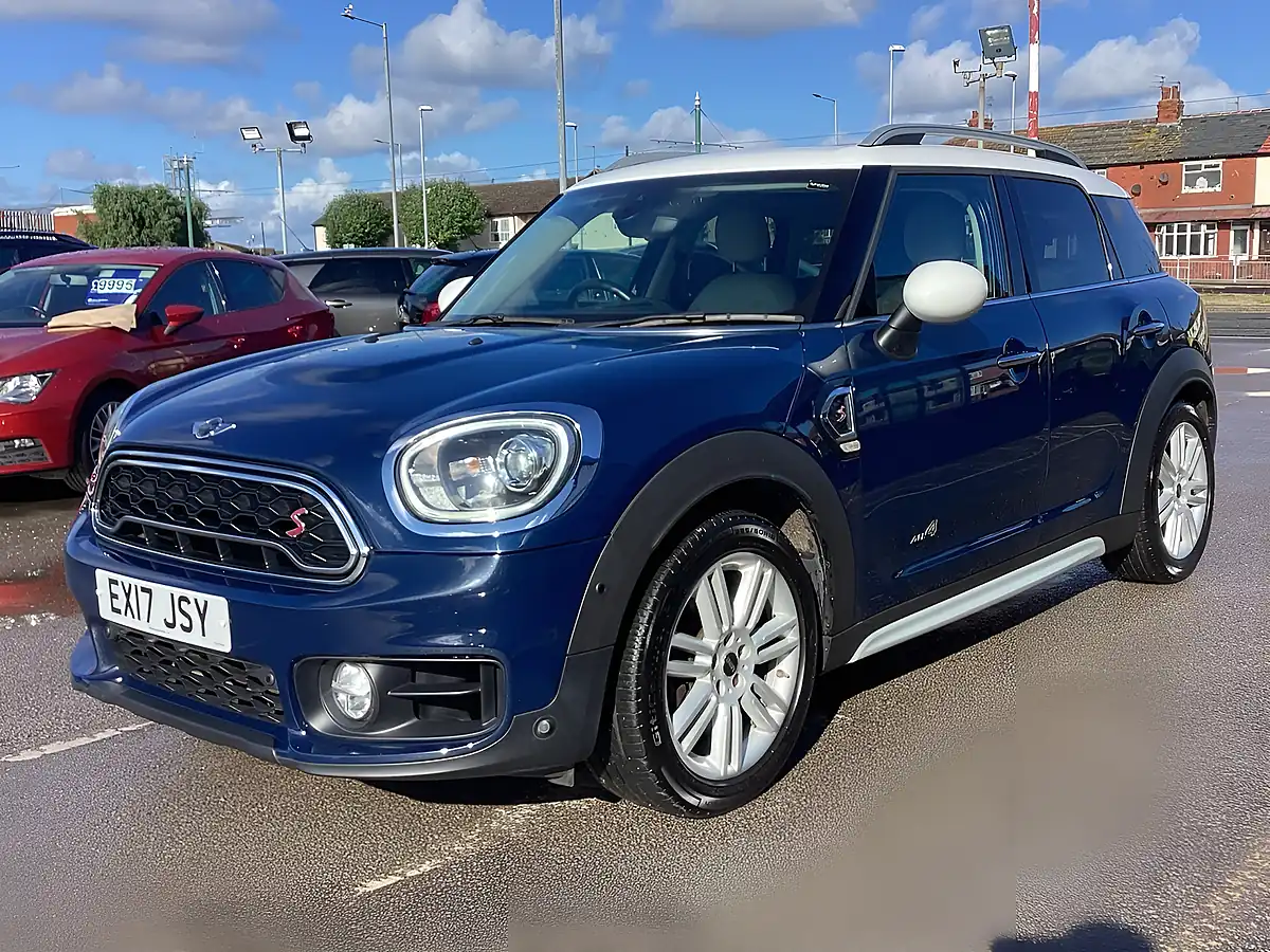 Used 2017 MINI Countryman Cooper S Lapisluxury Blue - Interior and Exterior details 5