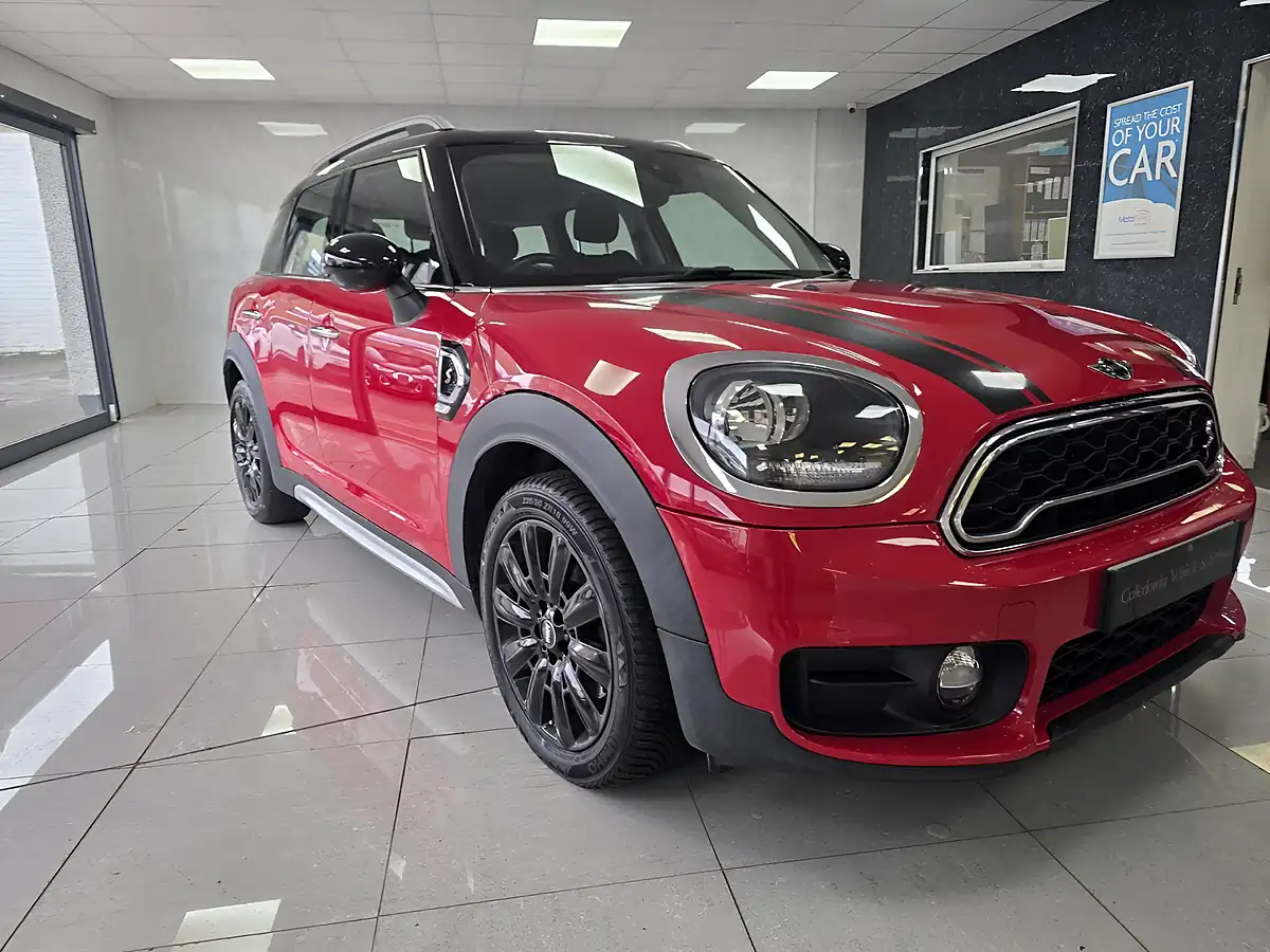 Used 2017 MINI Countryman Cooper S Red - Interior and Exterior details 16