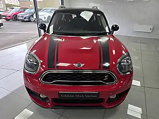 Used 2017 MINI Countryman Cooper S Red - Interior and Exterior details 19