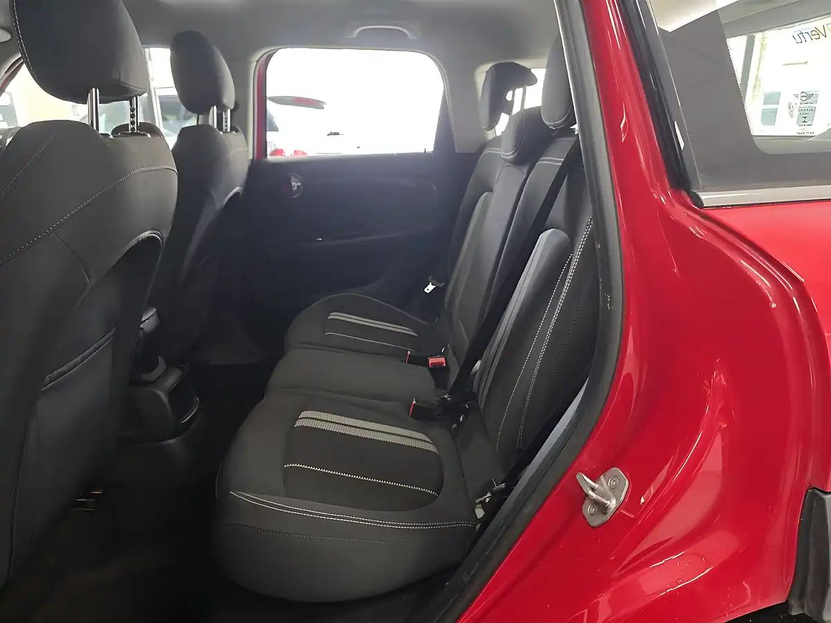 Used 2017 MINI Countryman Cooper S Red - Interior and Exterior details 7