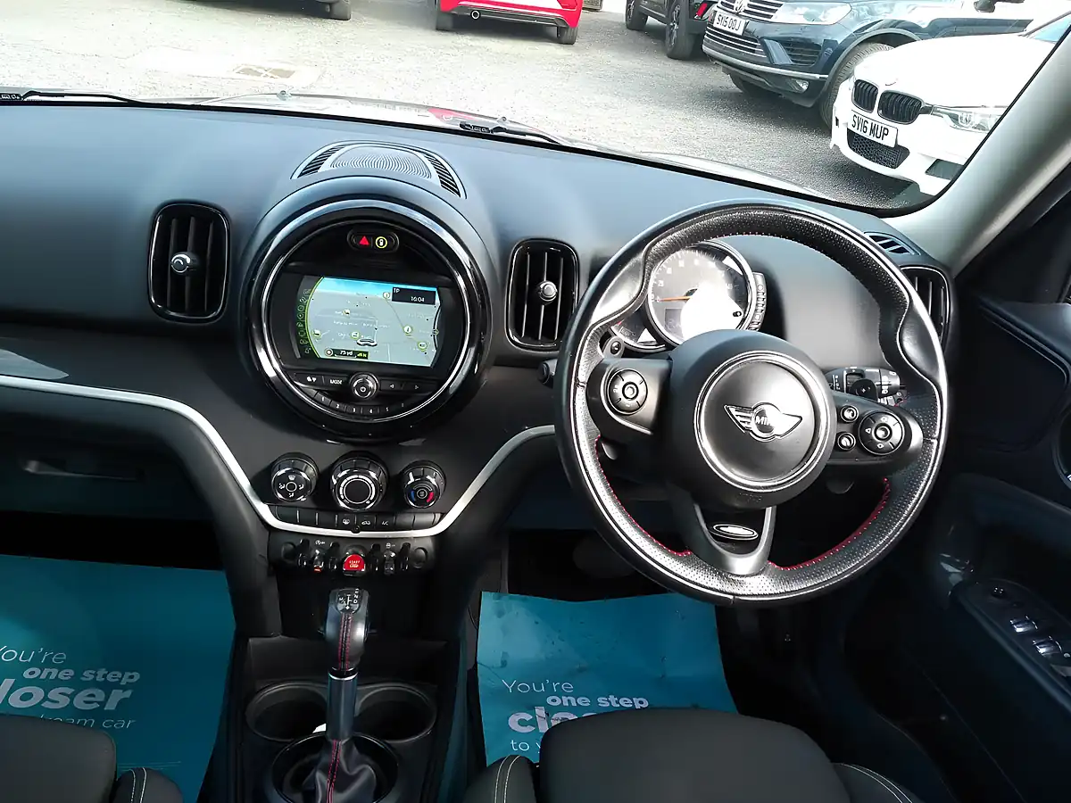 Used 2017 MINI Countryman Cooper S Silver - Interior and Exterior details 15