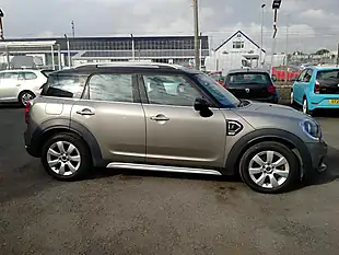 Used 2017 MINI Countryman Cooper S Silver - Interior and Exterior details 8