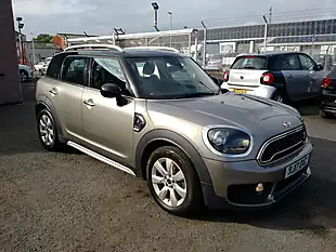 Used 2017 MINI Countryman Cooper S Silver - Interior and Exterior details 9