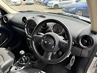 Used 2017 MINI Countryman Cooper S Silver - Interior and Exterior details 13