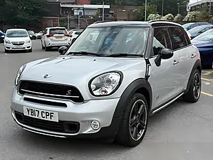 Used 2017 MINI Countryman Cooper S Silver - Interior and Exterior details 4