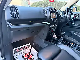 Used 2017 MINI Countryman Cooper Silver - Interior and Exterior details 14